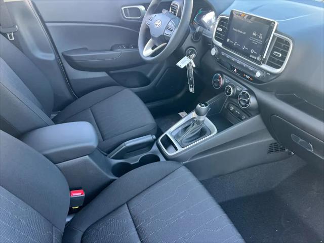 2026 Hyundai Venue SE