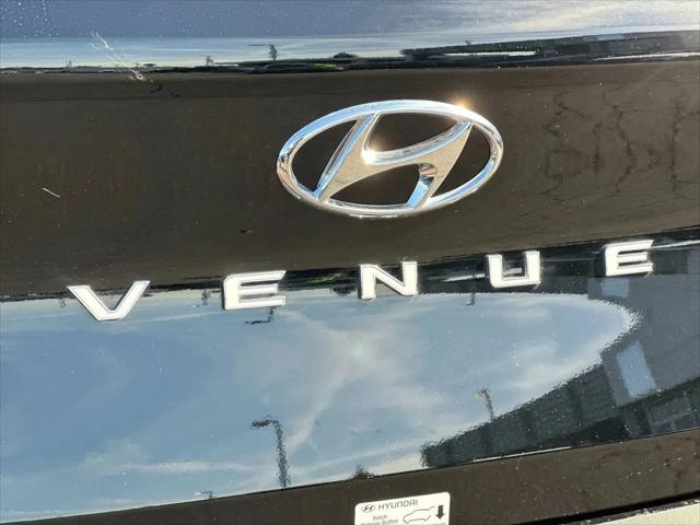 2026 Hyundai Venue SE