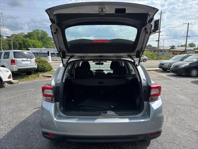 2019 Subaru Impreza 2.0i