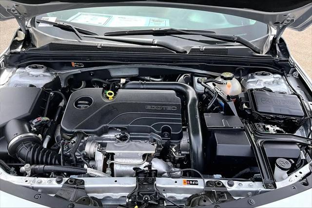 2022 Chevrolet Malibu FWD LT