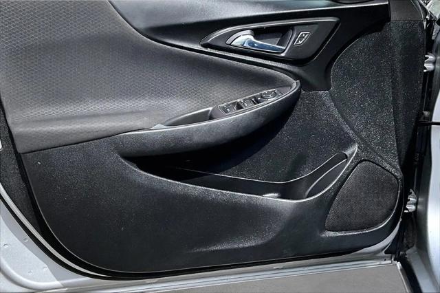 2022 Chevrolet Malibu FWD LT