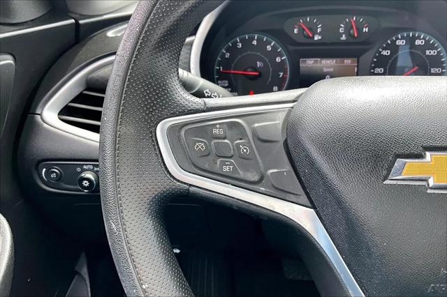 2022 Chevrolet Malibu FWD LT