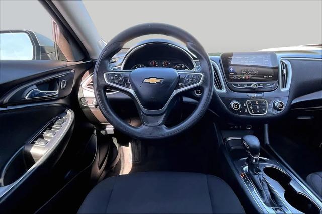 2022 Chevrolet Malibu FWD LT