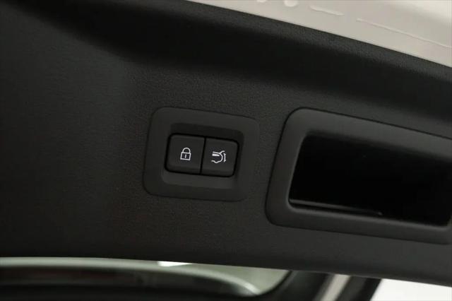 2025 Mazda X-90 3.3 Turbo Premium Sport