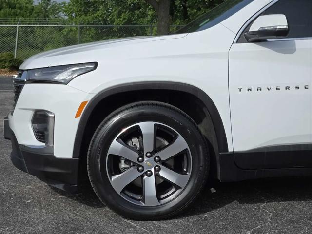 2023 Chevrolet Traverse FWD LT Leather