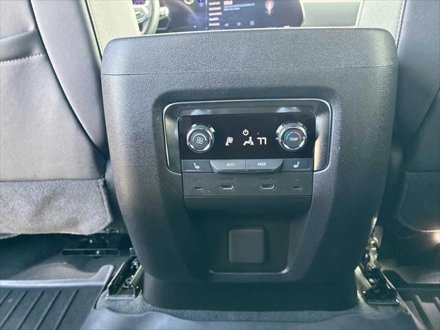 2025 Chevrolet Suburban 4WD High Country