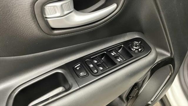 2023 Jeep Renegade Altitude 4x4