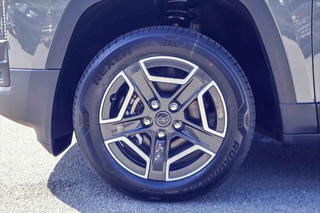 2026 Jeep Cherokee Laredo 4x4