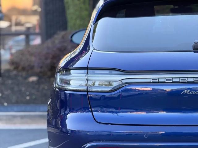 2023 Porsche Macan Macan