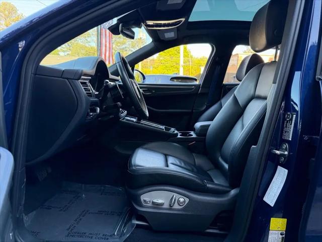 2023 Porsche Macan Macan