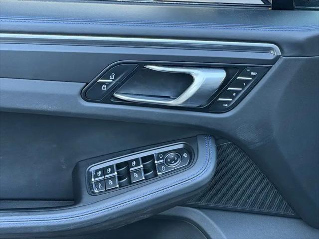 2023 Porsche Macan Macan