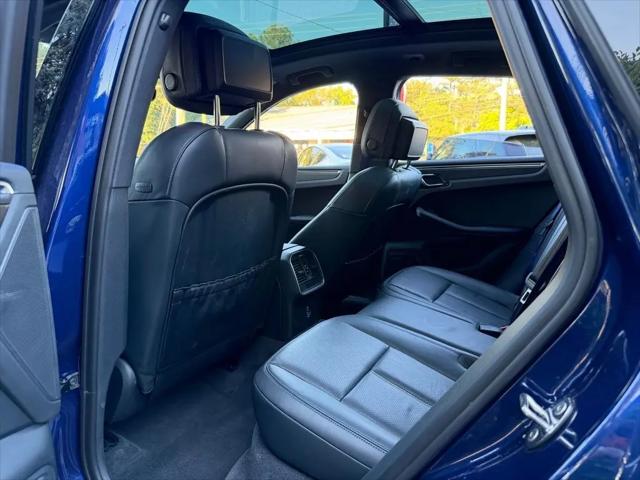 2023 Porsche Macan Macan