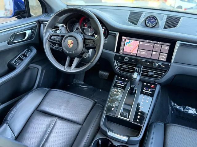 2023 Porsche Macan Macan