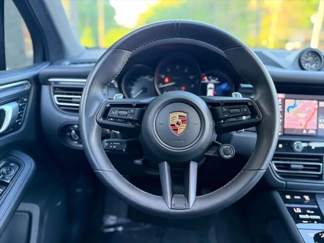 2023 Porsche Macan Macan