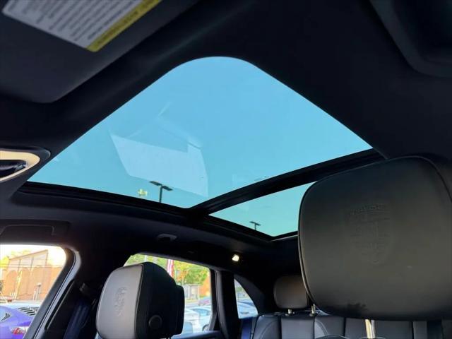 2023 Porsche Macan Macan