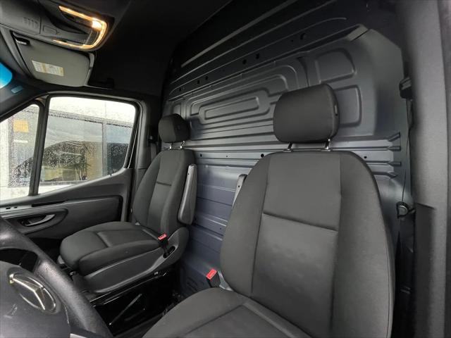 2020 Mercedes-Benz Sprinter 2500 Standard Roof V6