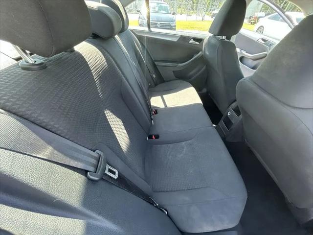 2015 Volkswagen Jetta 1.8T SE