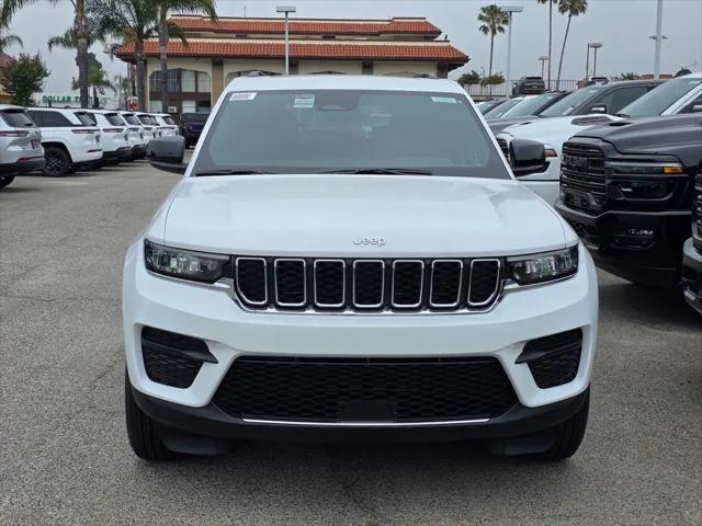 2026 Jeep Grand Cherokee Altitude 4x2
