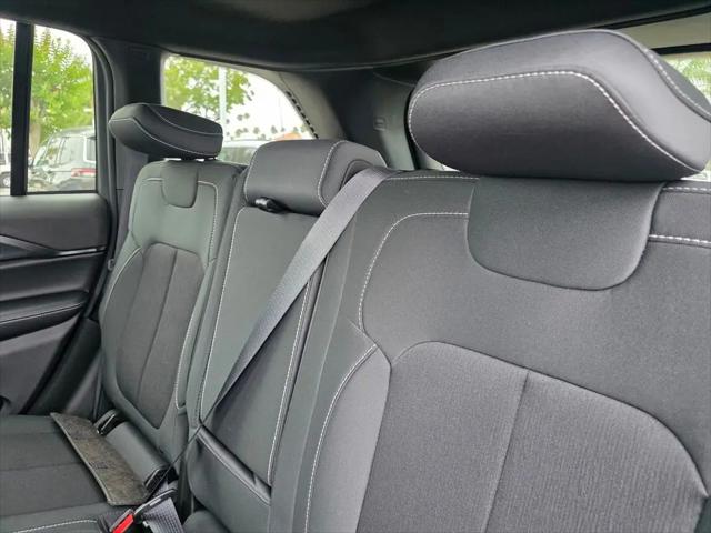 2026 Jeep Grand Cherokee Altitude 4x2