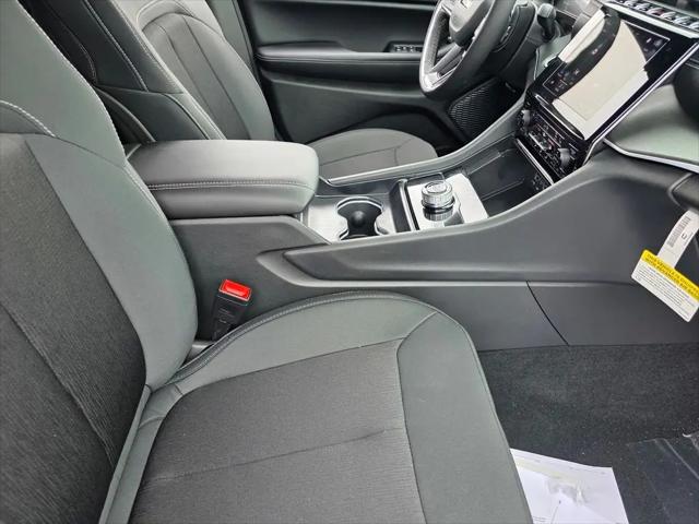 2026 Jeep Grand Cherokee Altitude 4x2
