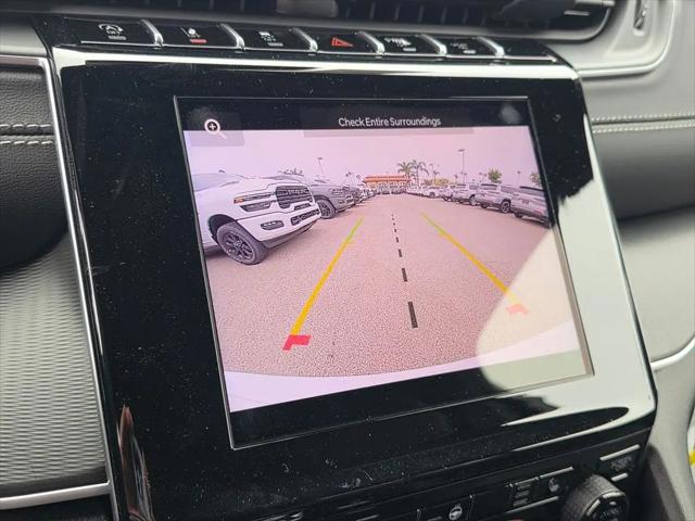 2026 Jeep Grand Cherokee Altitude 4x2