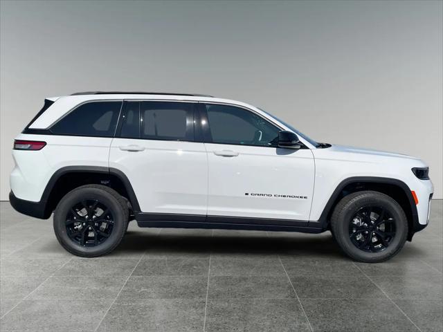 2026 Jeep Grand Cherokee Altitude 4x4