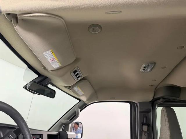 2025 Chevrolet Express Passenger RWD 3500 Extended Wheelbase LT