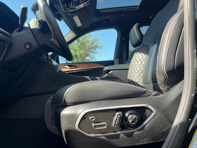 2022 Jeep Grand Cherokee Summit Reserve 4x4
