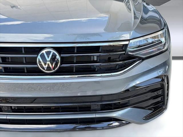 2023 Volkswagen Tiguan 2.0T SE R-Line Black