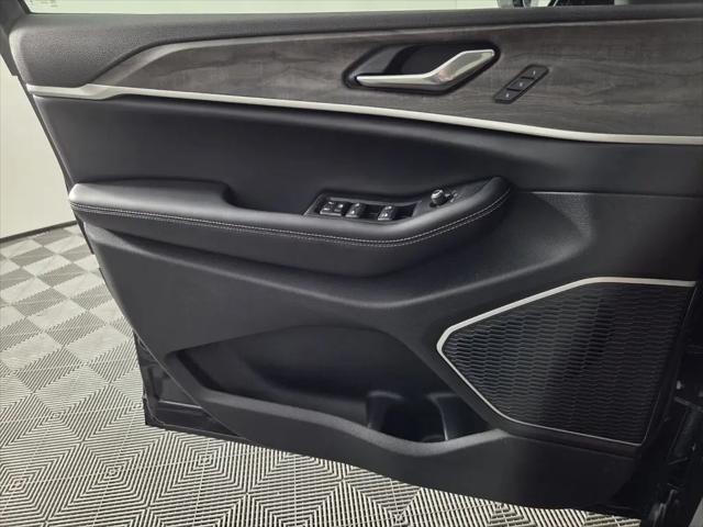 2026 Jeep Grand Cherokee Limited 4x2