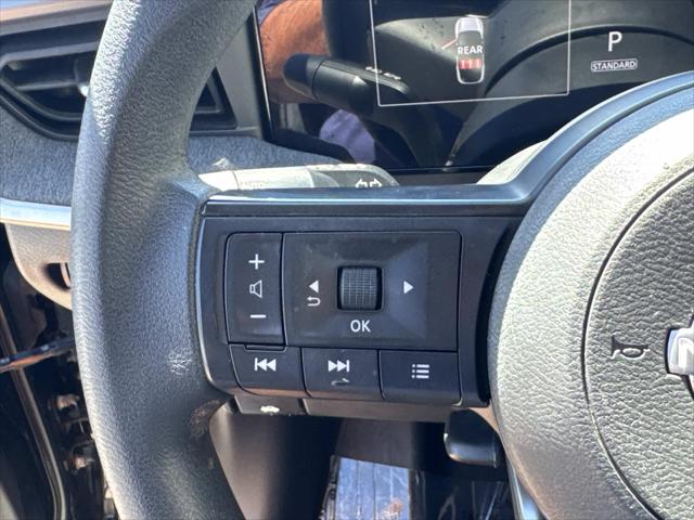 2025 Nissan Kicks SV FWD