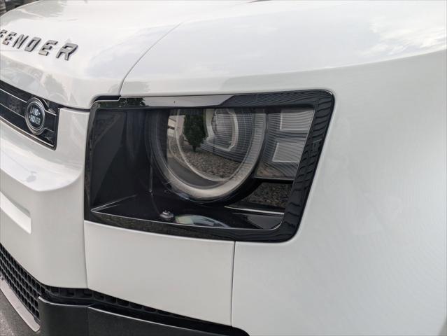 2026 Land Rover Defender P300 S
