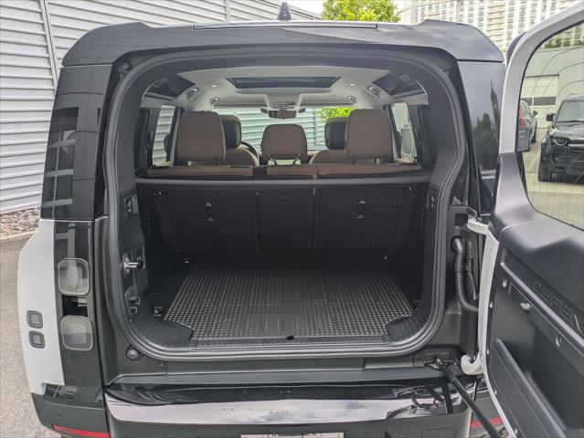 2026 Land Rover Defender P300 S