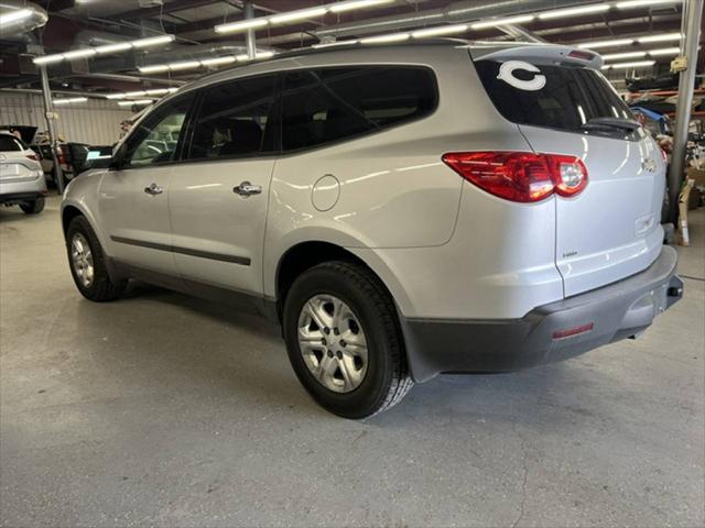 2011 Chevrolet Traverse LS