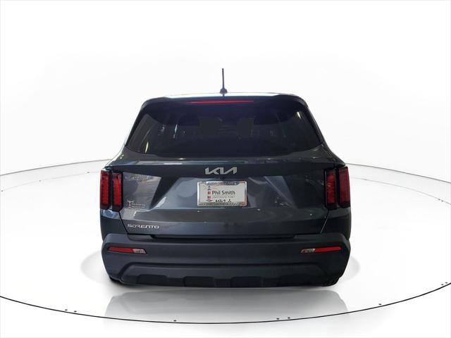 2023 Kia Sorento LX
