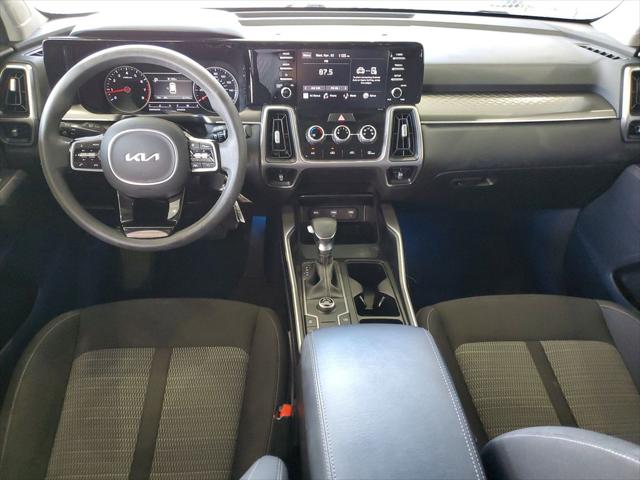 2023 Kia Sorento LX