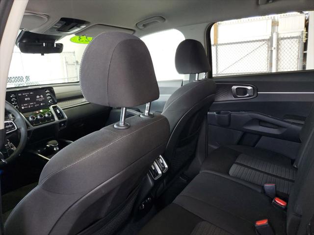 2023 Kia Sorento LX