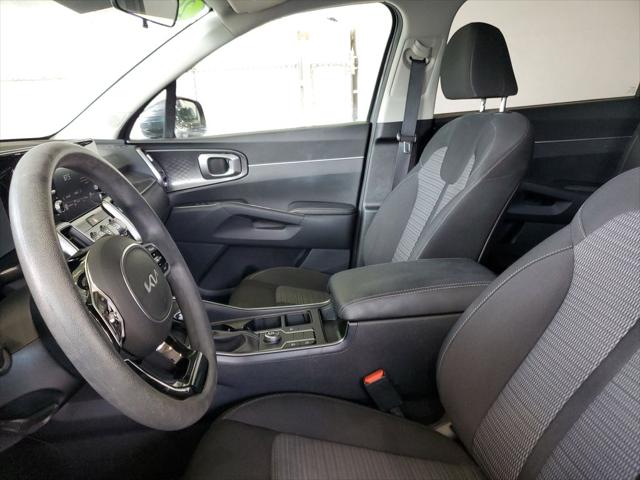 2023 Kia Sorento LX