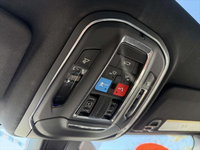 2023 Jeep Grand Cherokee L Altitude 4x4