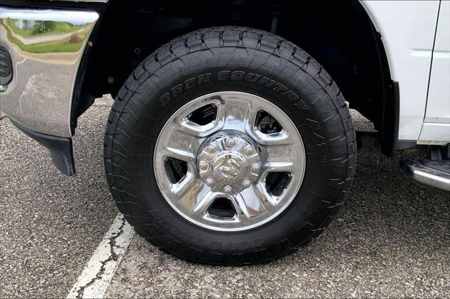 2022 Ram 3500 Big Horn Crew Cab 4x4 8' Box