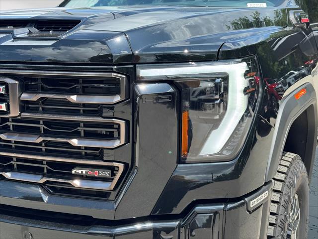 2026 GMC Sierra 2500HD Crew Cab, Standard Bed, AT4X, 4WD