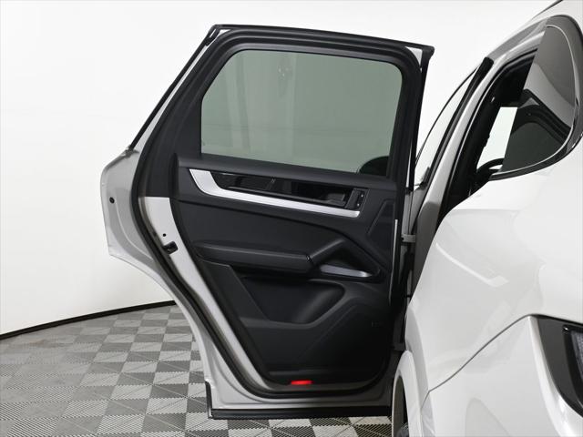 2026 Porsche Cayenne Unknown