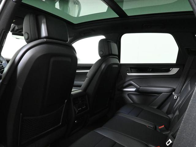 2026 Porsche Cayenne Unknown