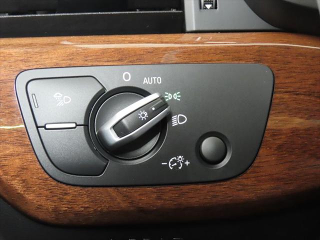 2023 Audi A4 Premium 40 TFSI quattro S tronic
