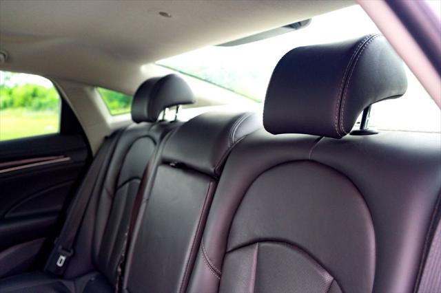 2019 Buick LaCrosse FWD Premium
