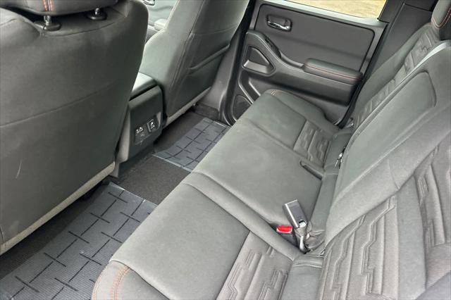 2024 Nissan Frontier Crew Cab PRO-4X 4x4