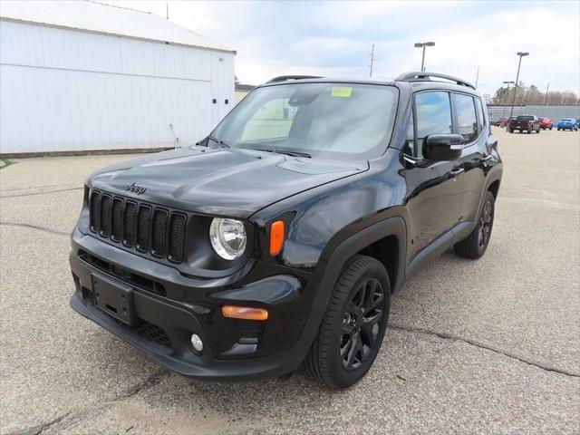 2022 Jeep Renegade Altitude 4x4 for sale in Berlin, WI
