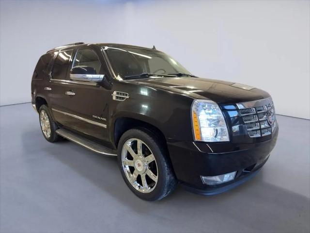 2014 Cadillac Escalade Luxury for sale in Brunswick, OH