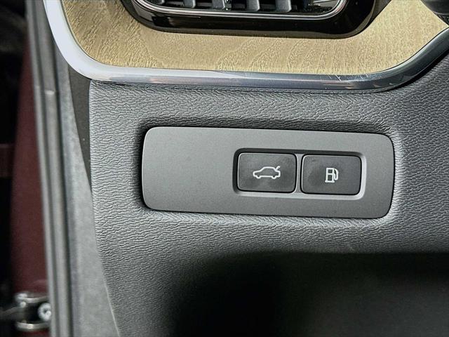 2026 Volvo XC60 Plug-In Hybrid Plus, T8 AWD Electric/Gasoline, Dark