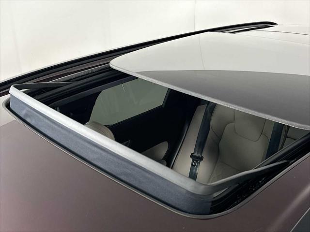 2026 Volvo XC60 Plug-In Hybrid Plus, T8 AWD Electric/Gasoline, Dark